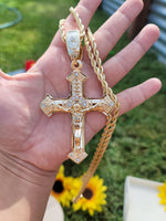 Cruz pendant